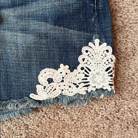 NWT Lucky Brand Riley Cut Off Shorts - Picture 2 of 12